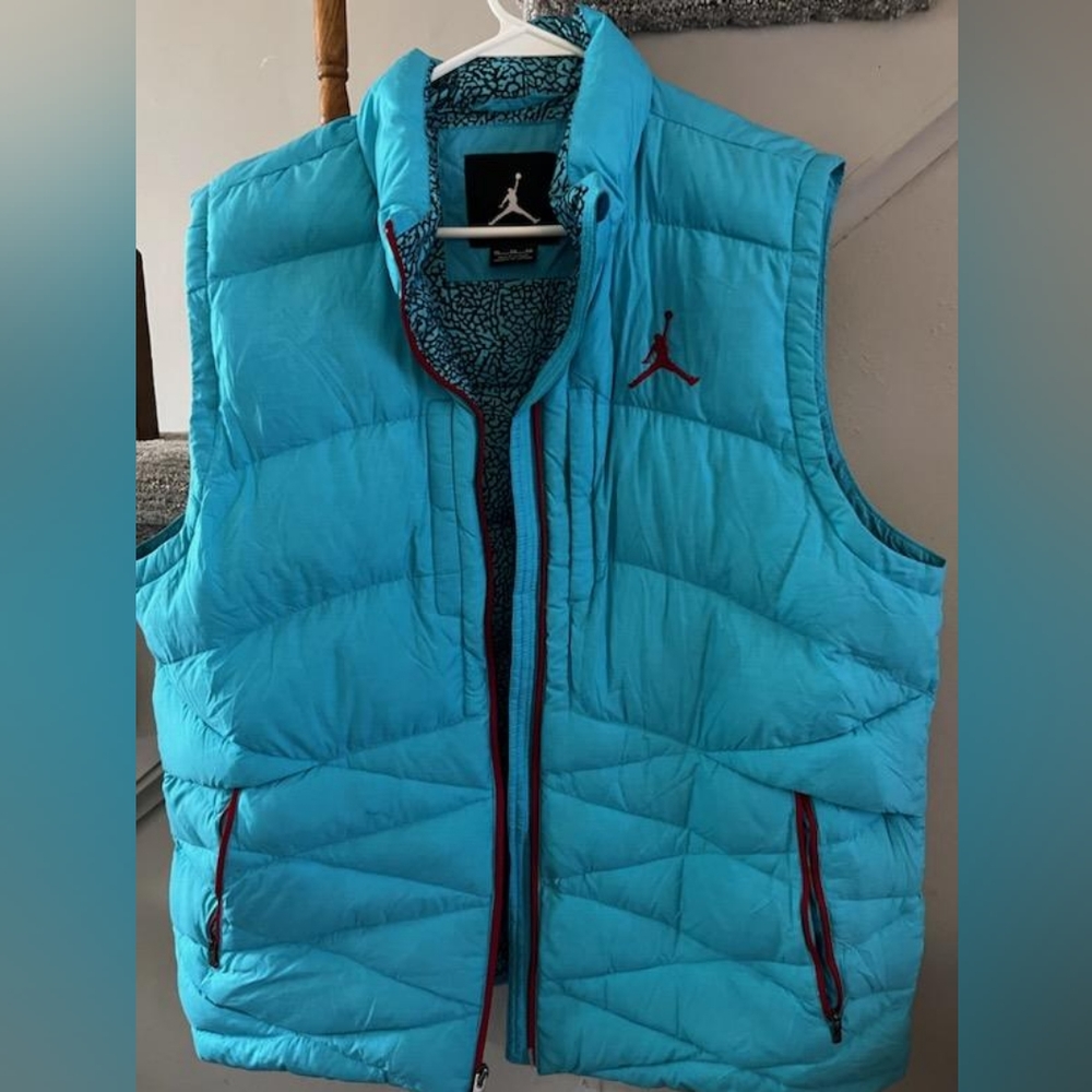Jordan vest